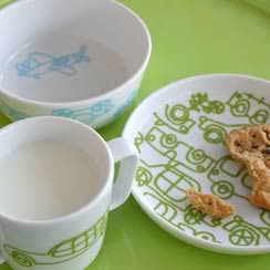 Somewhere between melamine and the wedding china