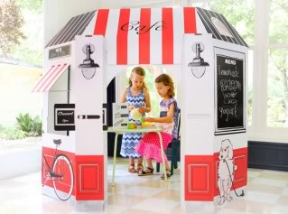 Ooh la la! Quelle playhouse!