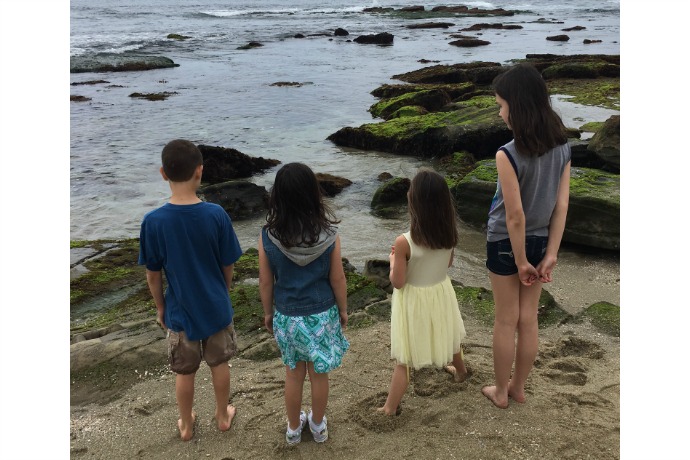 Budget family travel tips: 5 smart do’s and don’ts to save you a ton on your next family vacation