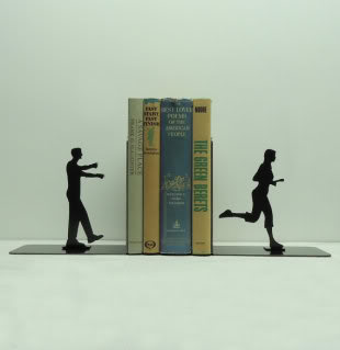 Organize your books from A to Zombie