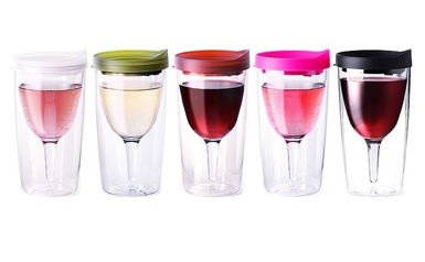 The genius idea for packing wine on your picnic