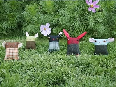 Woolyhoodwinks – Very cute, very existential